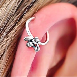 925 Sterling Silver Honey Bee Cartilage Helix Tragus Rook Conch Hoop Earring